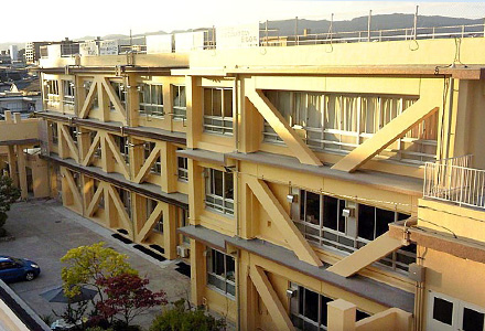 茨木市立養精中学校