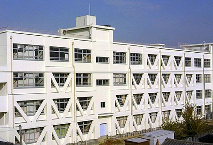 高槻市立南大冠小学校