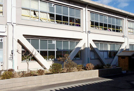 福知山市立上六人部小学校管理棟