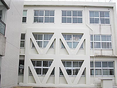 鶴岡工業高等専門学校１号館