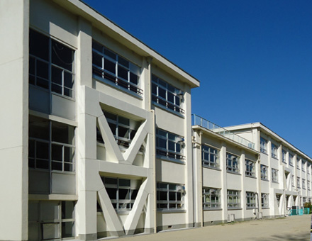 奈良市立鶴舞小学校