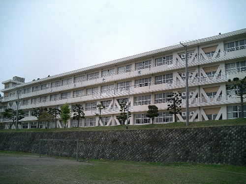 宮城県立岩出山高等学校２号棟