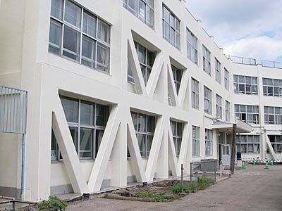 昭島市立拝島第三小学校