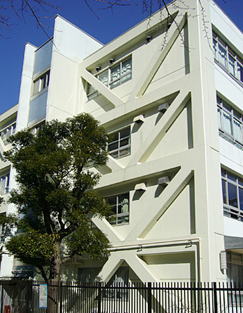 新宿区立東戸山小学校