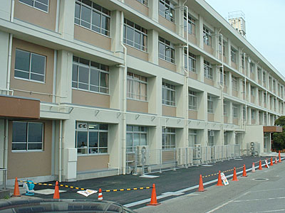 広島県立五日市高校(1号棟)