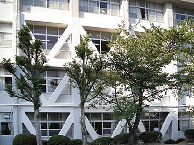 東海学園高等学校　２号館