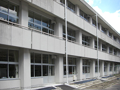 加茂郡白川町立蘇原小学校　校舎及び体育館