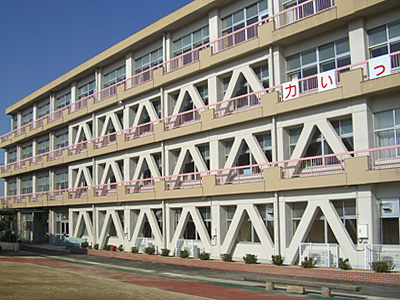 西春日井郡豊山町立志水小学校