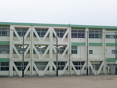 桑名市立在良小学校