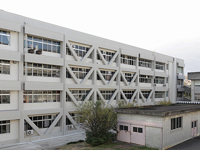 愛知教育大学　美術・技術・家政棟