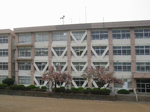 八王子市立館中学校