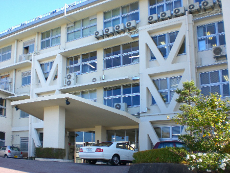 高知学園短期大学１号館