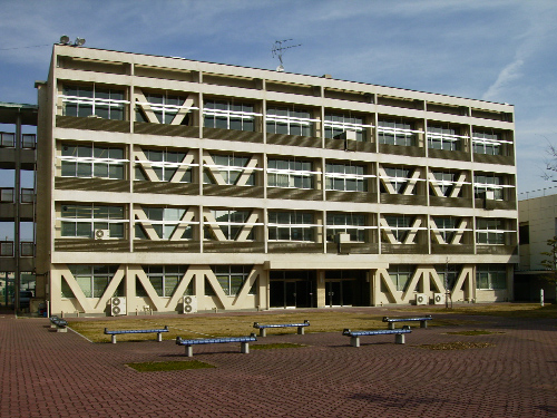 岐阜聖徳学園大学　岐阜キャンパス1号館