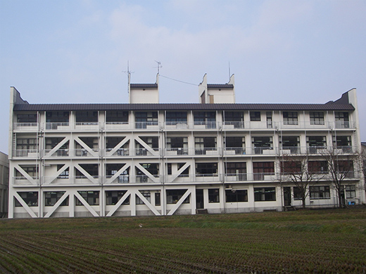 山形県立金山高校 管理教室棟