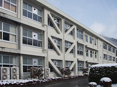 岡山県立新見高校