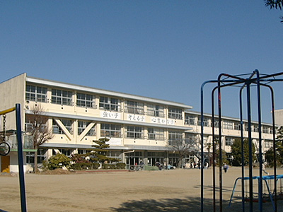 津島市立神守小学校