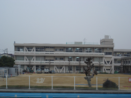 丸亀市立城南小学校
                                            