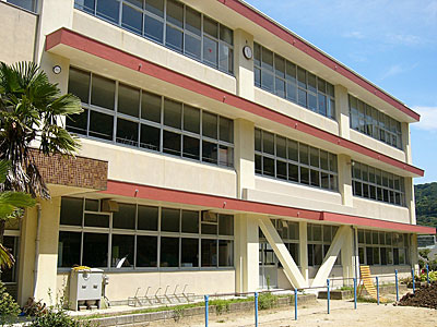 由良町立白崎小学校