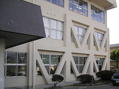 新居浜市立金子小学校　北棟