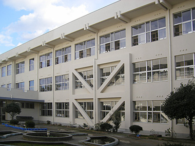 新居浜市立金子小学校　南棟