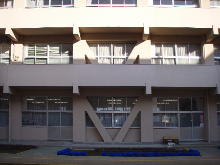 新居浜市立泉川小学校　北棟