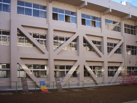 新居浜市立泉川小学校　南棟