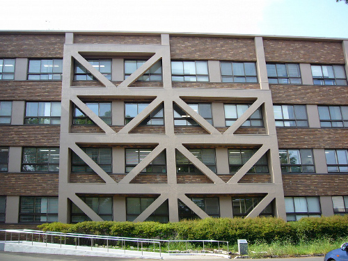 一橋大学磯野研究館