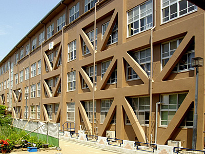 大阪教育大学附属天王寺中・高校舎