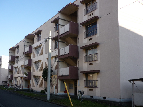 さいたま市営住宅辻水深団地　(6号棟)