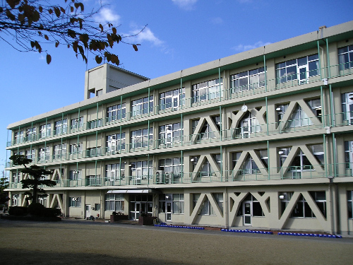 春日井市立篠木小学校南館西
