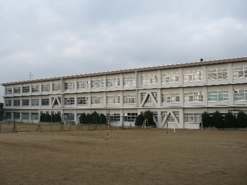 春日井市立西部中学校