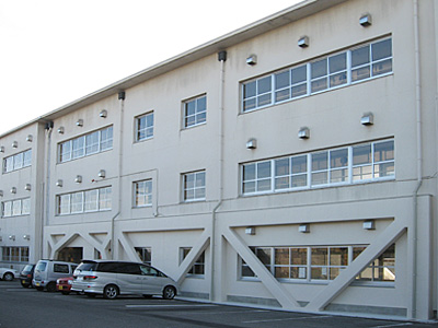 大府市立共長小学校北館西