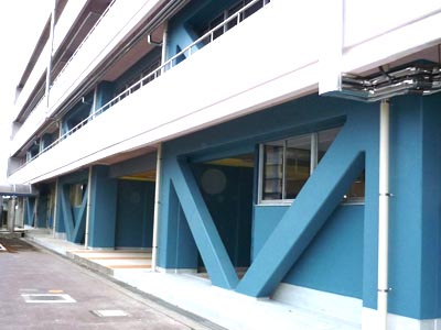 戸田市立新曽中学校教室棟