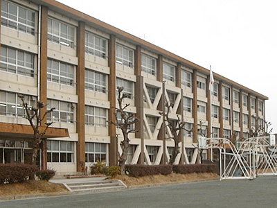 一宮市立西成東部中学校南舎