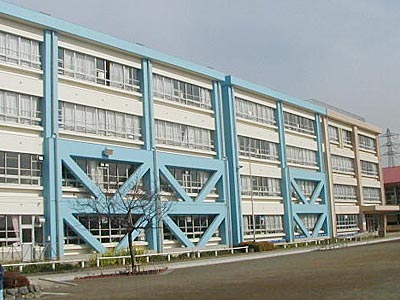 茅ヶ茅ヶ崎市立円蔵小学校