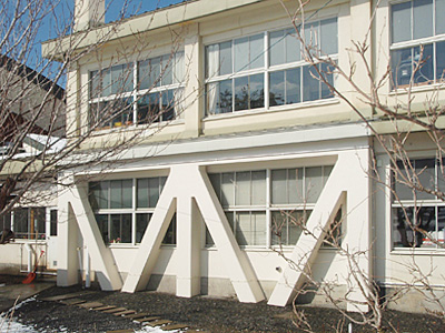 久慈市立霜畑小学校管理教室棟