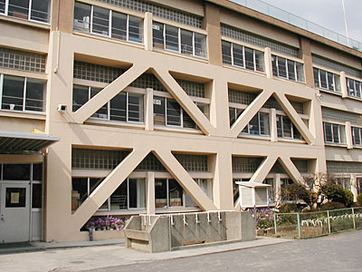 東大和市立第二小学校ビル