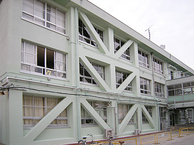 大阪府立大和川高校管理教室棟