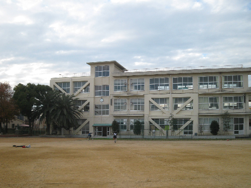 明石市立二見小学校西校舎
