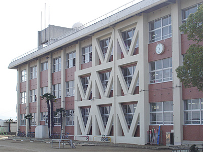 三木町立氷上小学校