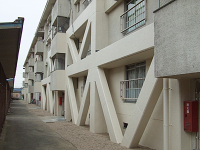 津市市営西城山2号館アパート