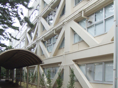 敬愛大学１号館