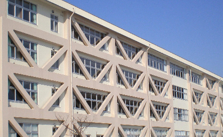 湯沢市立湯沢南中学校