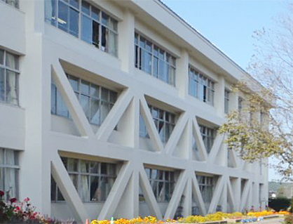 五戸町立上市川小学校