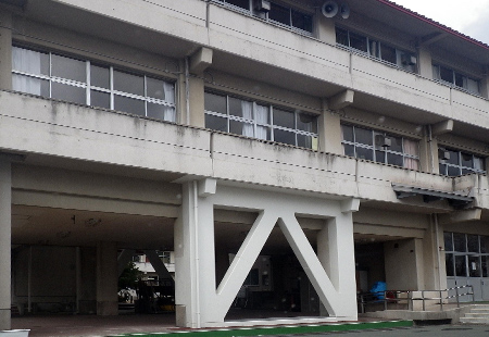 五戸町五戸中学校