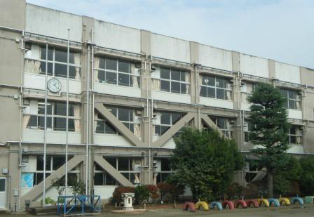 船橋市立前原小学校校舎