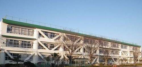 船橋市立三咲小学校校舎