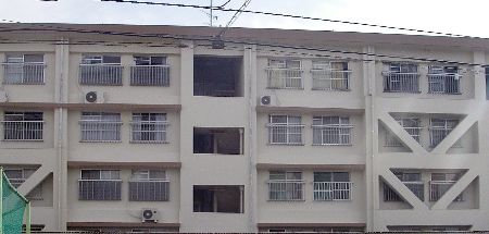 四国中央市営山田団地51号棟