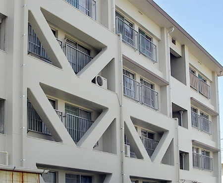 四国中央市営山田団地50-2号棟