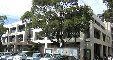 北九州市立大学図書館